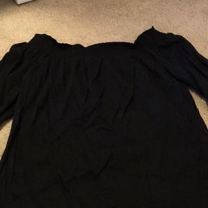 Off the shoulder 3/4 sleeve black top